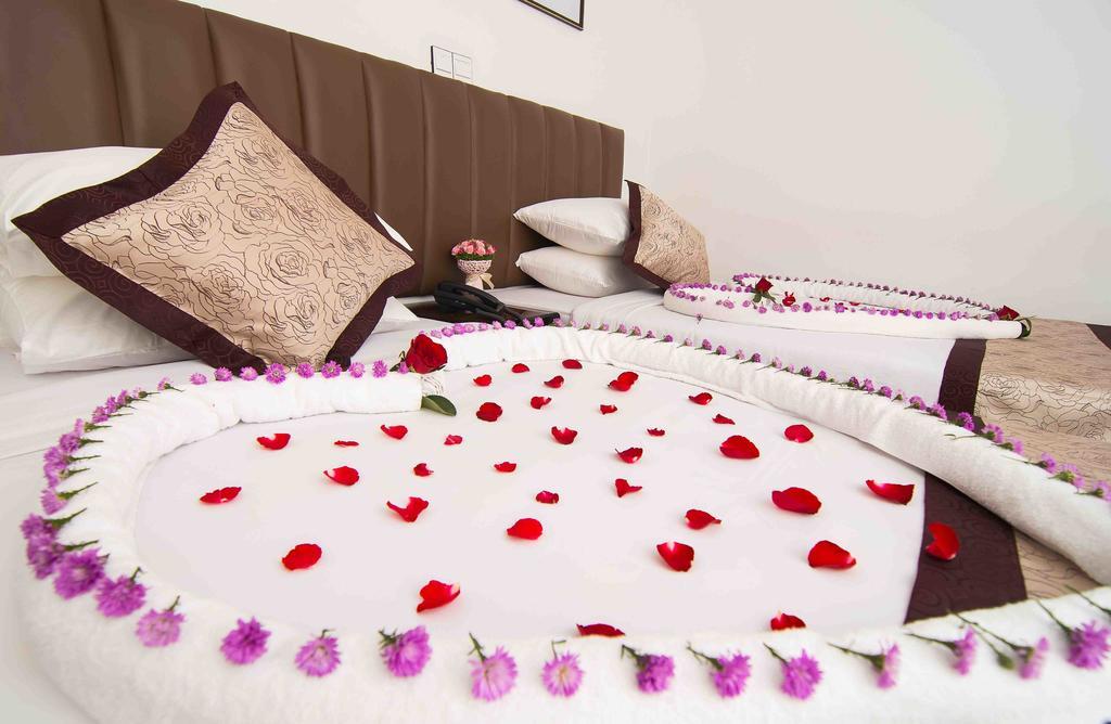High Five Hotel Yangon Chambre photo