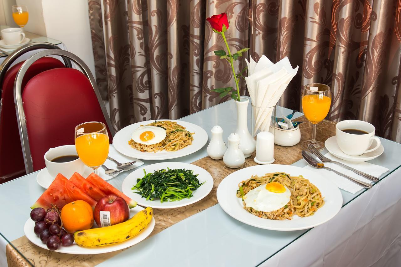 High Five Hotel Yangon Extérieur photo
