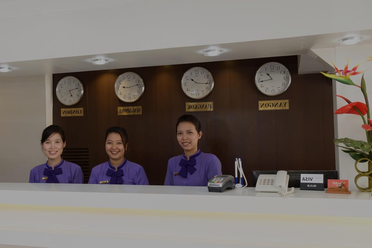 High Five Hotel Yangon Extérieur photo
