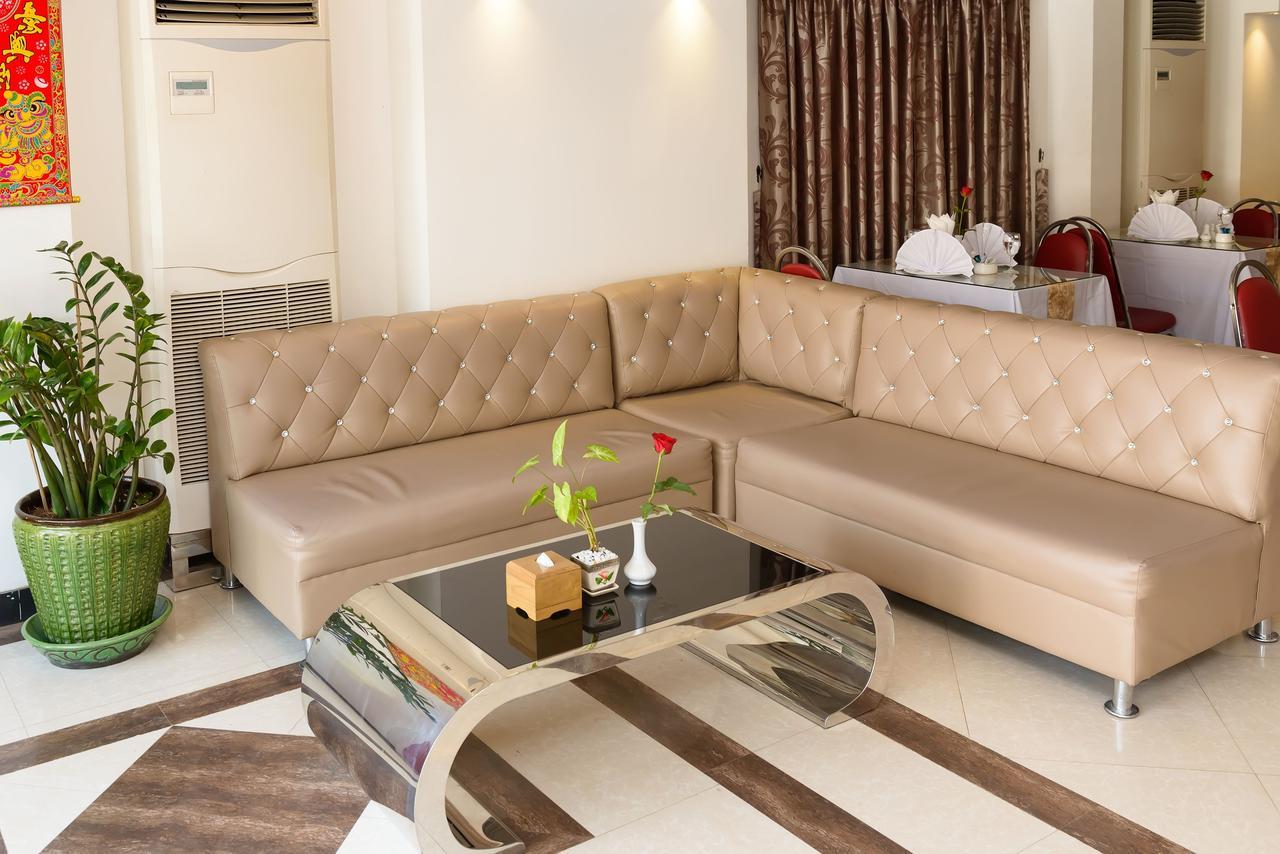 High Five Hotel Yangon Extérieur photo